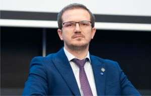 Mihai-Cătălin Botez, deputat: „Sistemul bancar a ajutat companiile să se dezvolte”